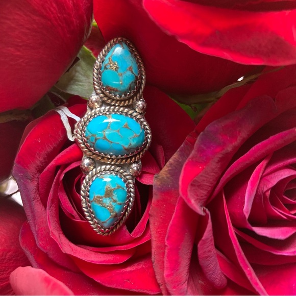 Turquoise and Silver Women's Ring Size 9 - Picture 6 of 8